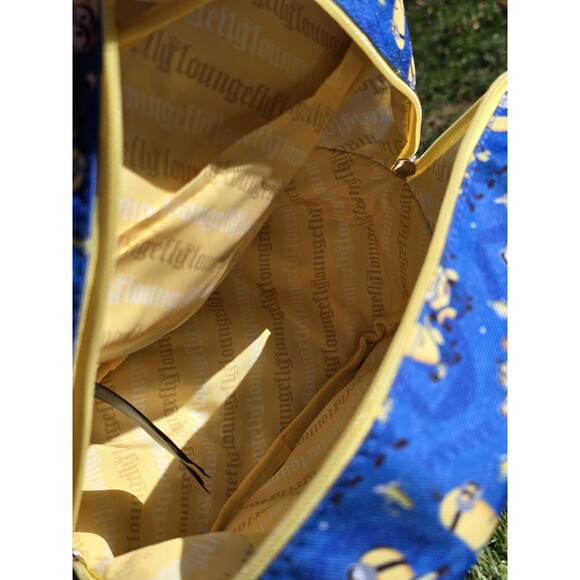 Loungfly Despicable Me Minions All-over Print Nylon Square Mini Backpack NWT - Picture 13 of 13